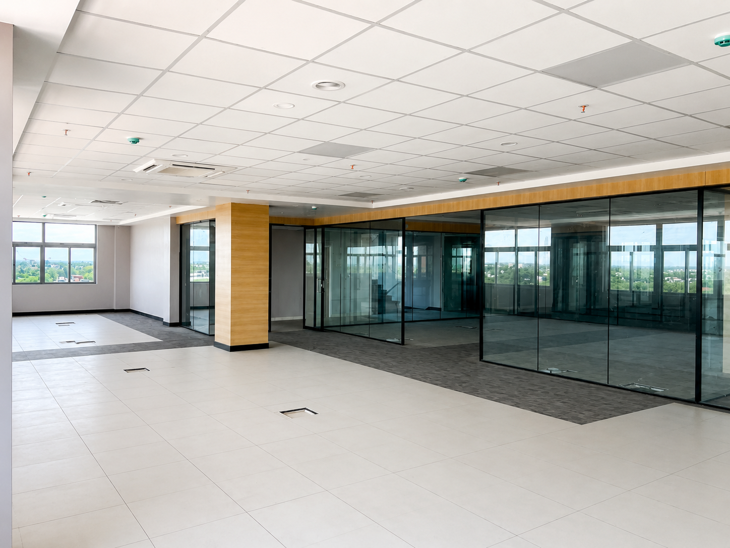 Room and workspace view on the 4th floor at ZenoVus Park